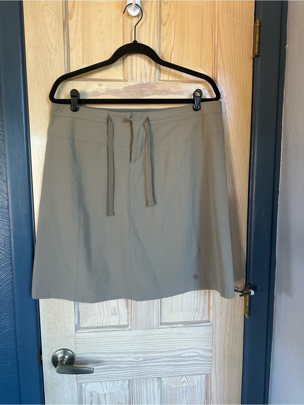 Mountain Hardwear Taupe Drawstring A-Line Skirt Size 14